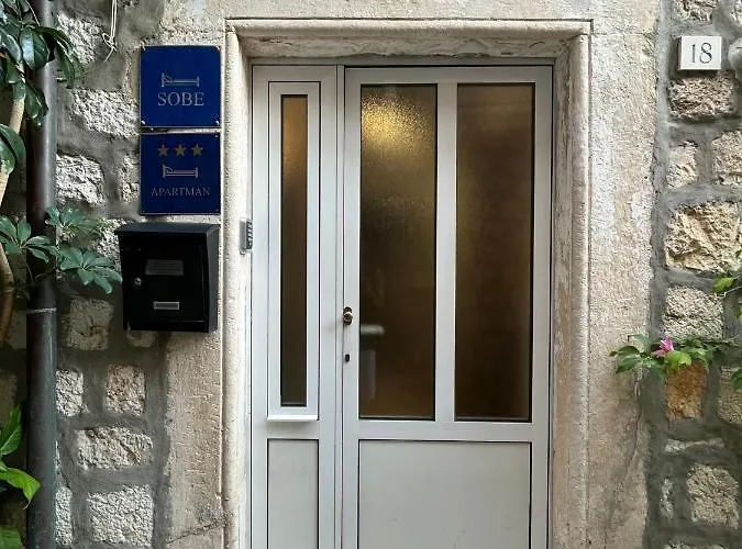 Katarina Old Town 3*