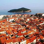 בית הארחה Katarina Old Town 3*